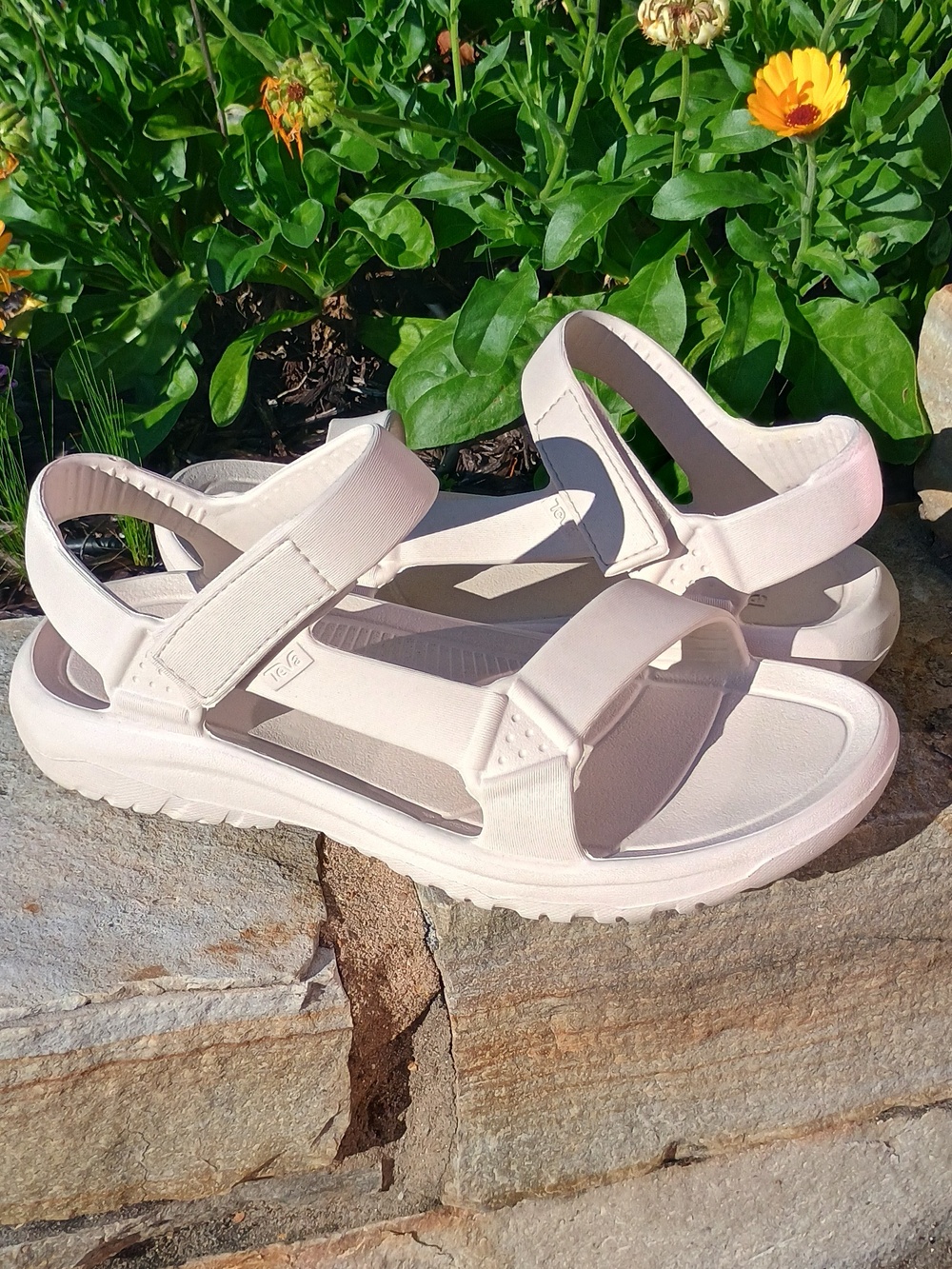 Teva Hurricane Drift Sandal Unisex Women's Size 10 Men's Size 8 EUC
